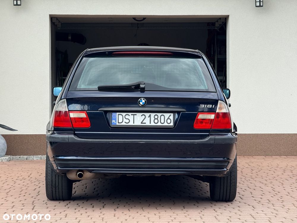 BMW Seria 3 318i - 2