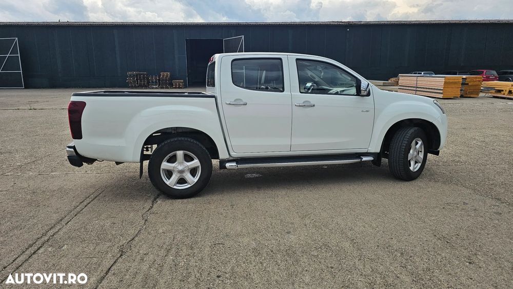 Isuzu D-Max 4x4 Double Cab Premium Aut. - 6