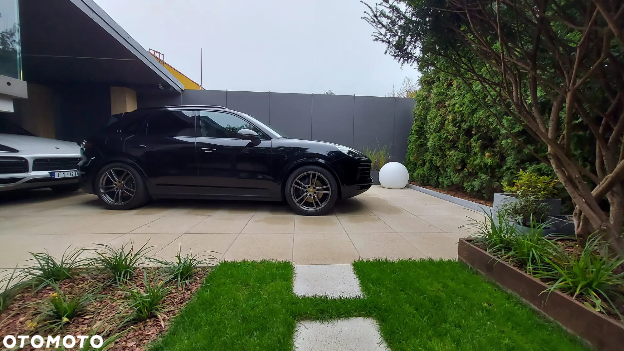 Porsche Cayenne - 3