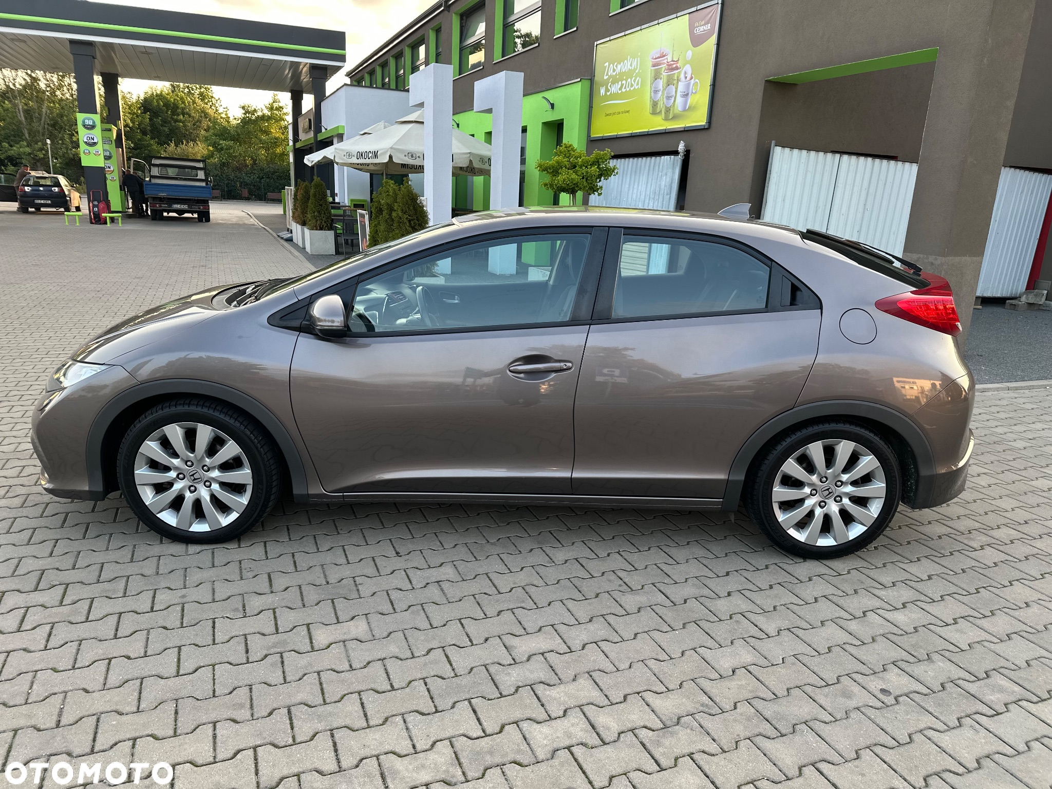 Honda Civic 1.8 i-VTEC Sport - 2