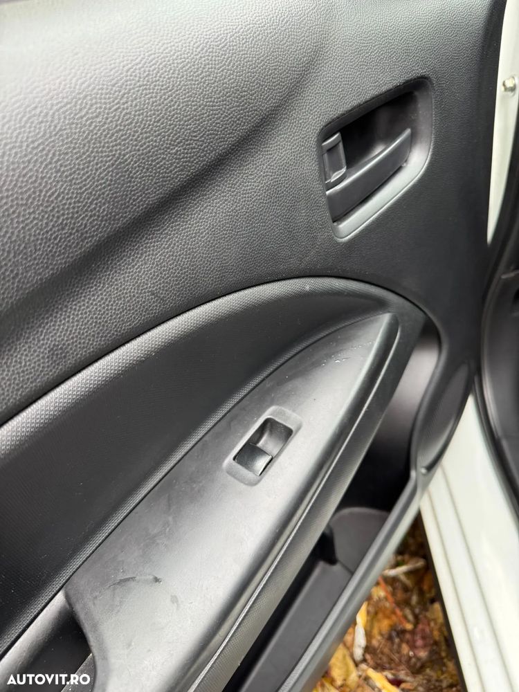 Mitsubishi Space Star 1.2 2WD MT Inform - 12