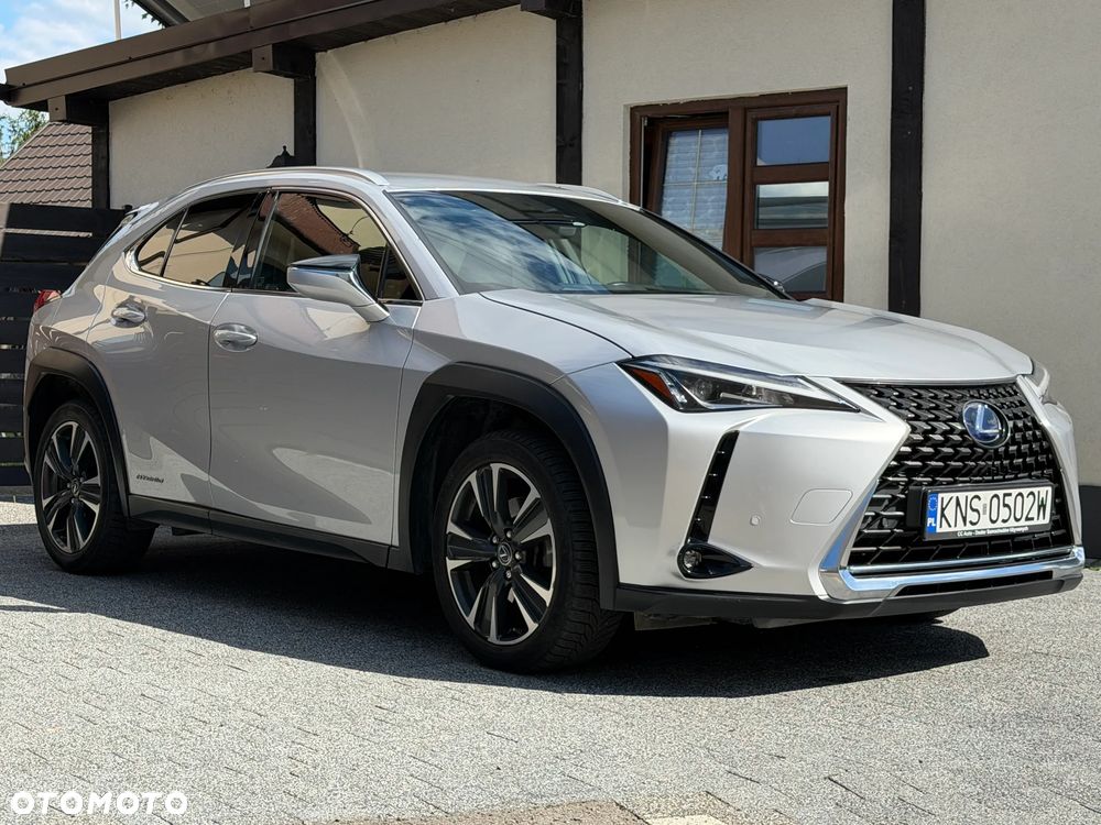 Lexus UX 250h (E-FOUR) Luxury Line - 3