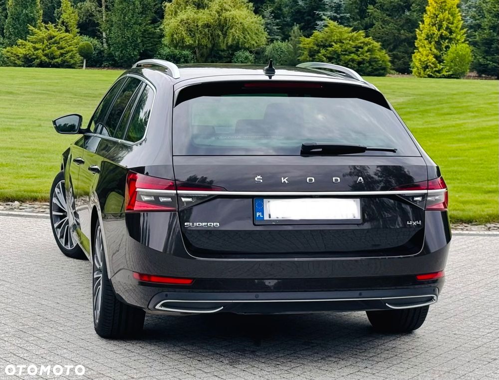 Skoda Superb 2.0 TDI SCR 4x4 L&K DSG - 10