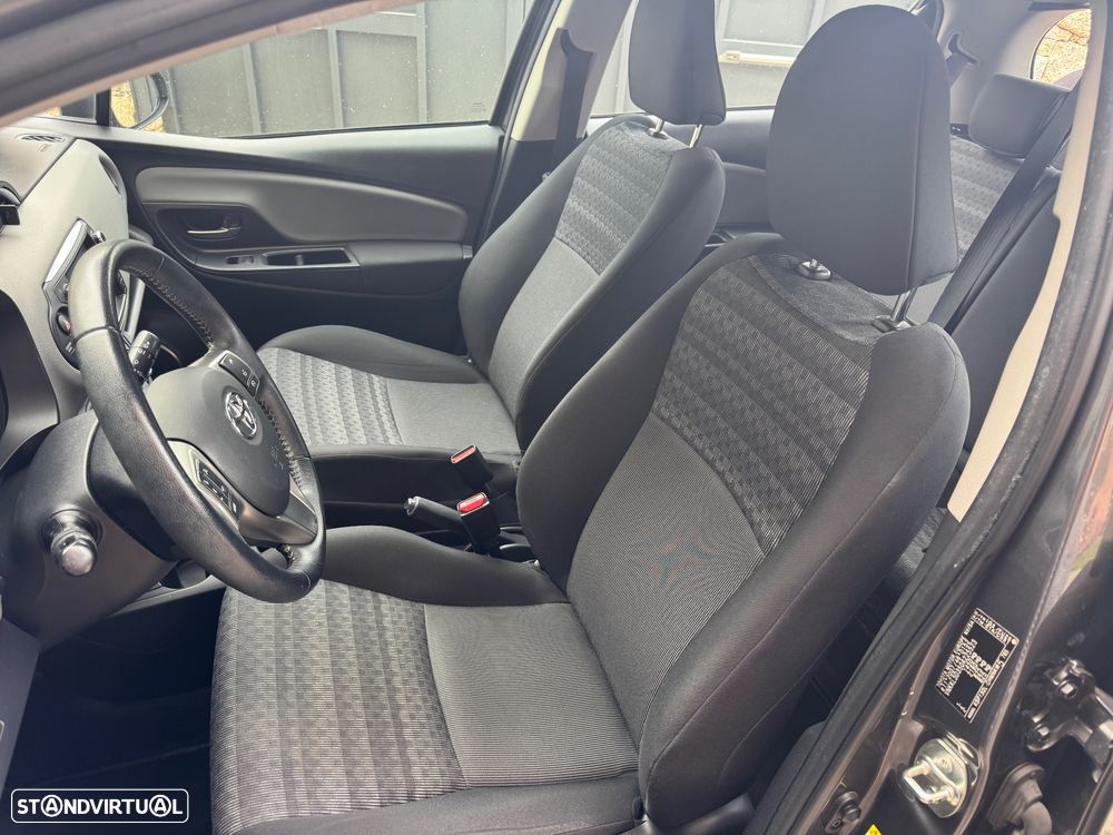 Toyota Yaris 1.0 VVT-i Comfort+P.Style - 8