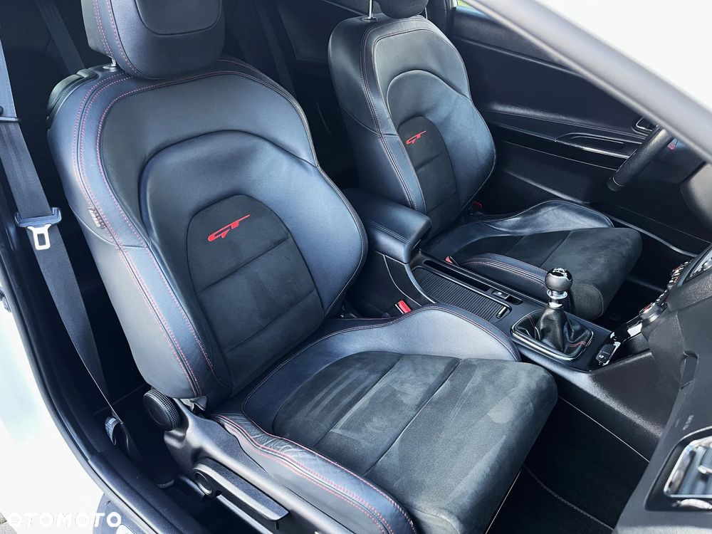 Kia ProCeed 1.6 T-GDI GT-Track - 18