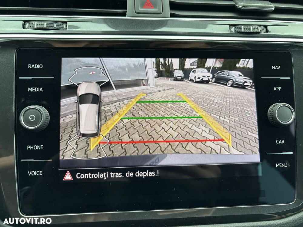 Volkswagen Tiguan 2.0 TDI SCR 4MOTION DSG Elegance - 25