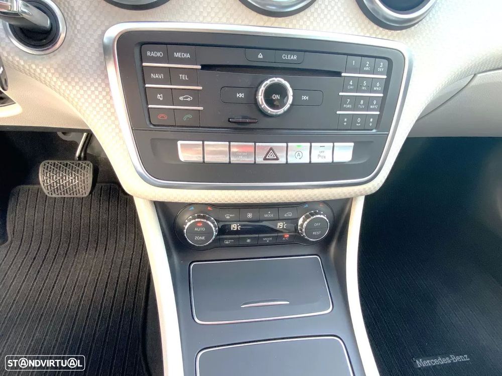 Mercedes-Benz A 200 d Urban Aut. - 13