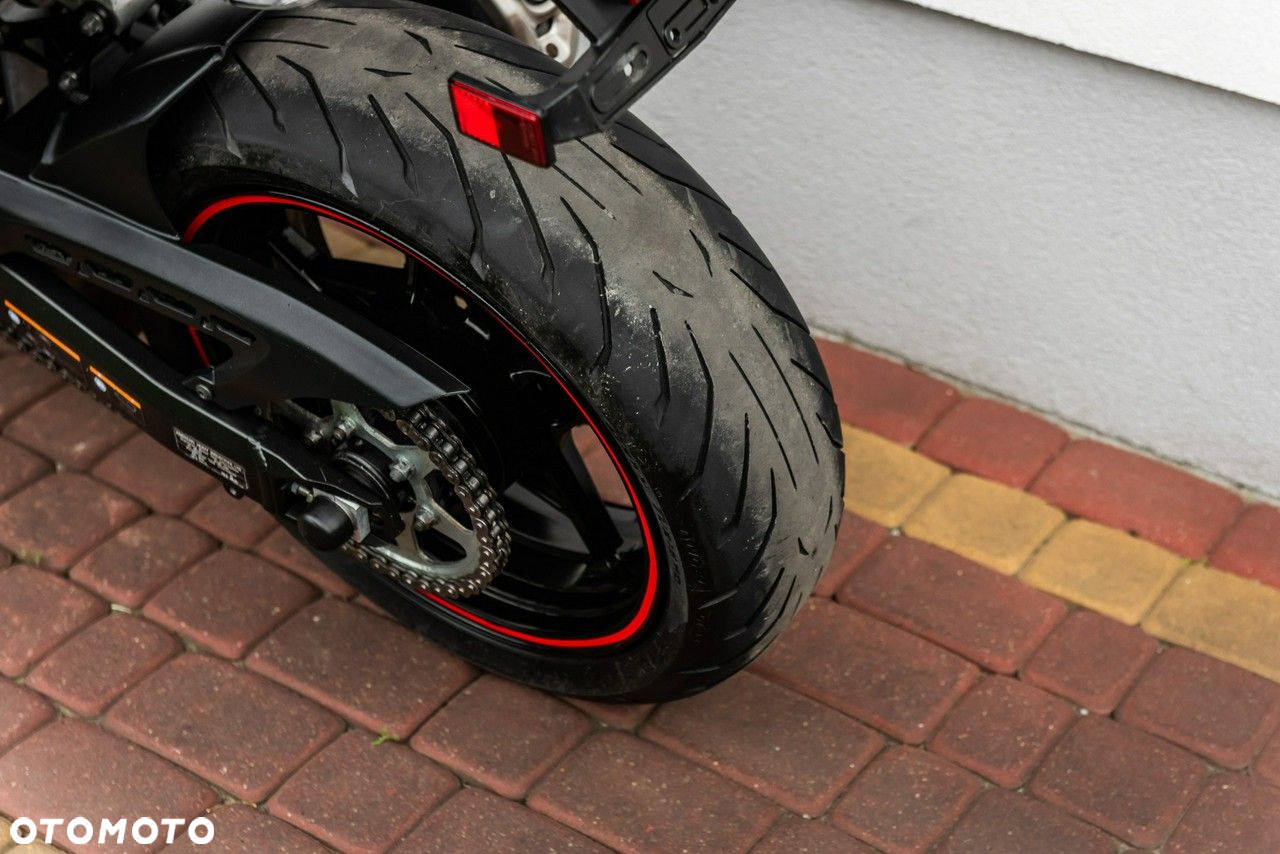 Kawasaki Z - 8