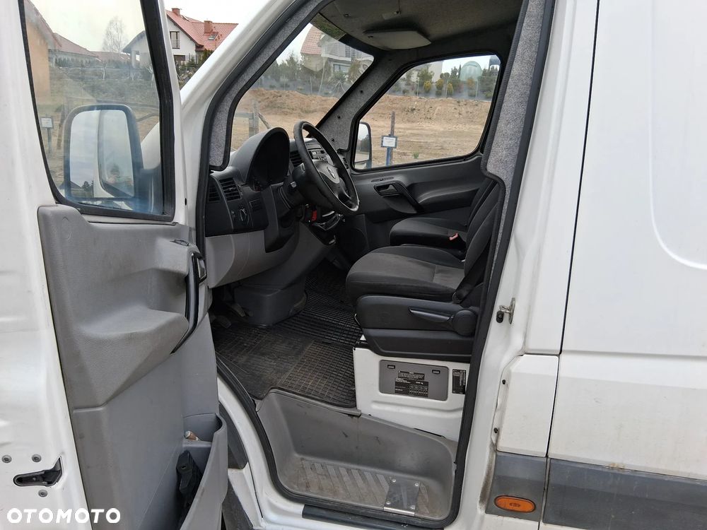 Volkswagen Crafter - 11