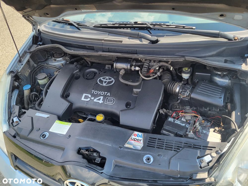 Toyota Corolla Verso 2.0 D-4D - 13