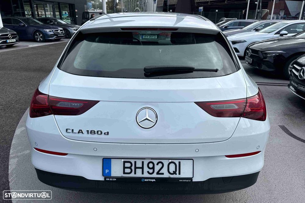 Mercedes-Benz CLA 180 d - 4