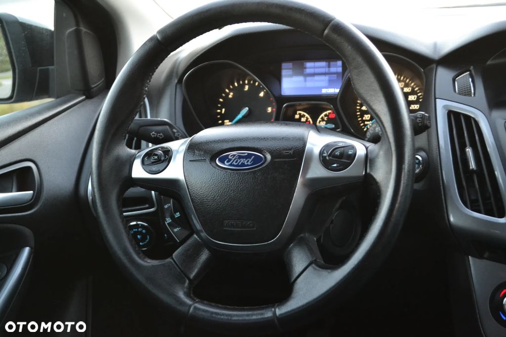 Ford Focus - 18