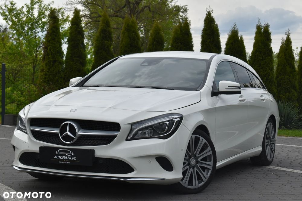 Mercedes-Benz CLA 200 7G-DCT UrbanStyle Edition - 31