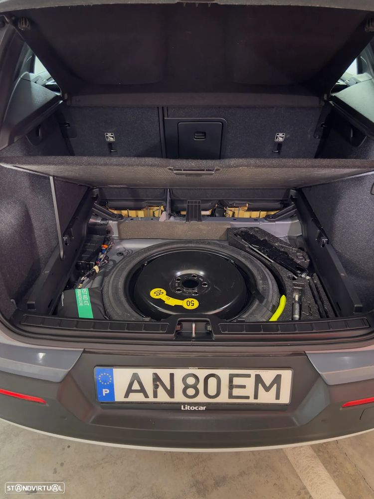 Volvo XC 40 1.5 T3 Momentum Plus - 39