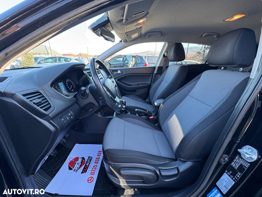 Hyundai i20 1.2 Comfort - 13