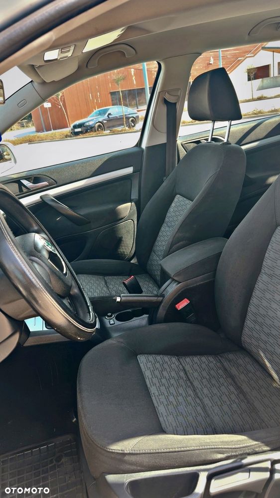 Skoda Octavia 1.6 TDI Ambiente - 6