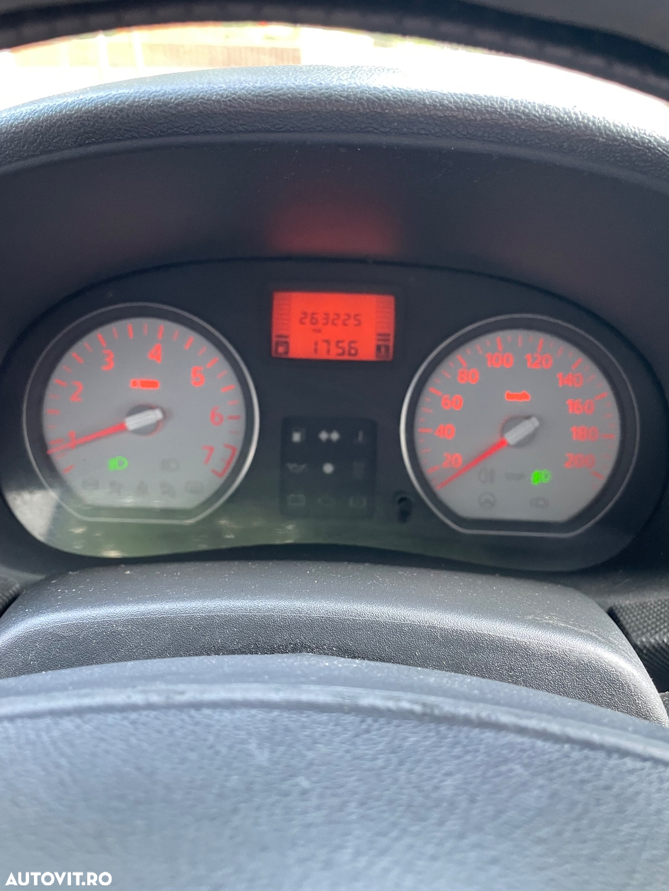 Dacia Sandero 1.4 MPI Ambiance - 8