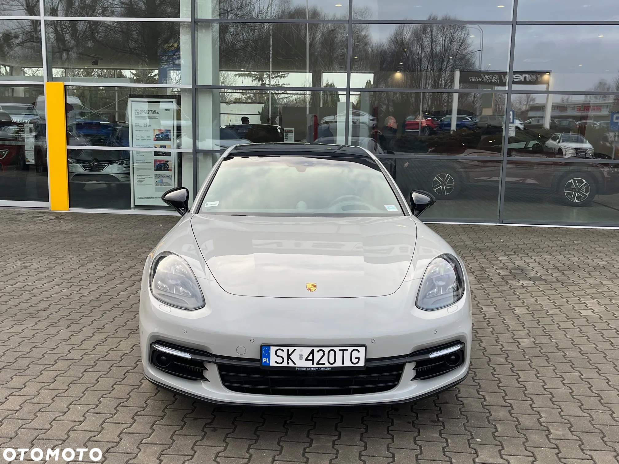 Porsche Panamera 4 - 10