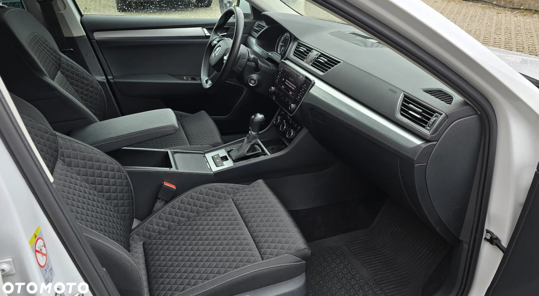 Skoda Superb 1.5 TSI Ambition DSG - 12