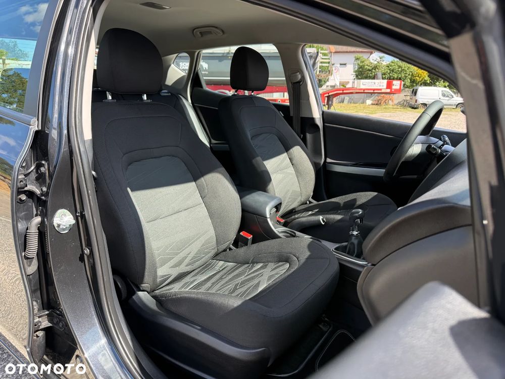 Kia Ceed 1.4 CVVT Dream Team Edition - 28