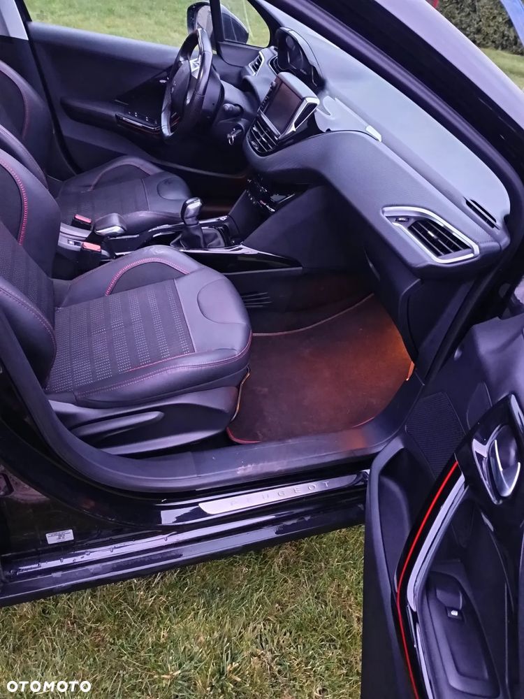 Peugeot 2008 PureTech 110 Stop&Start GT-Line Edition - 11