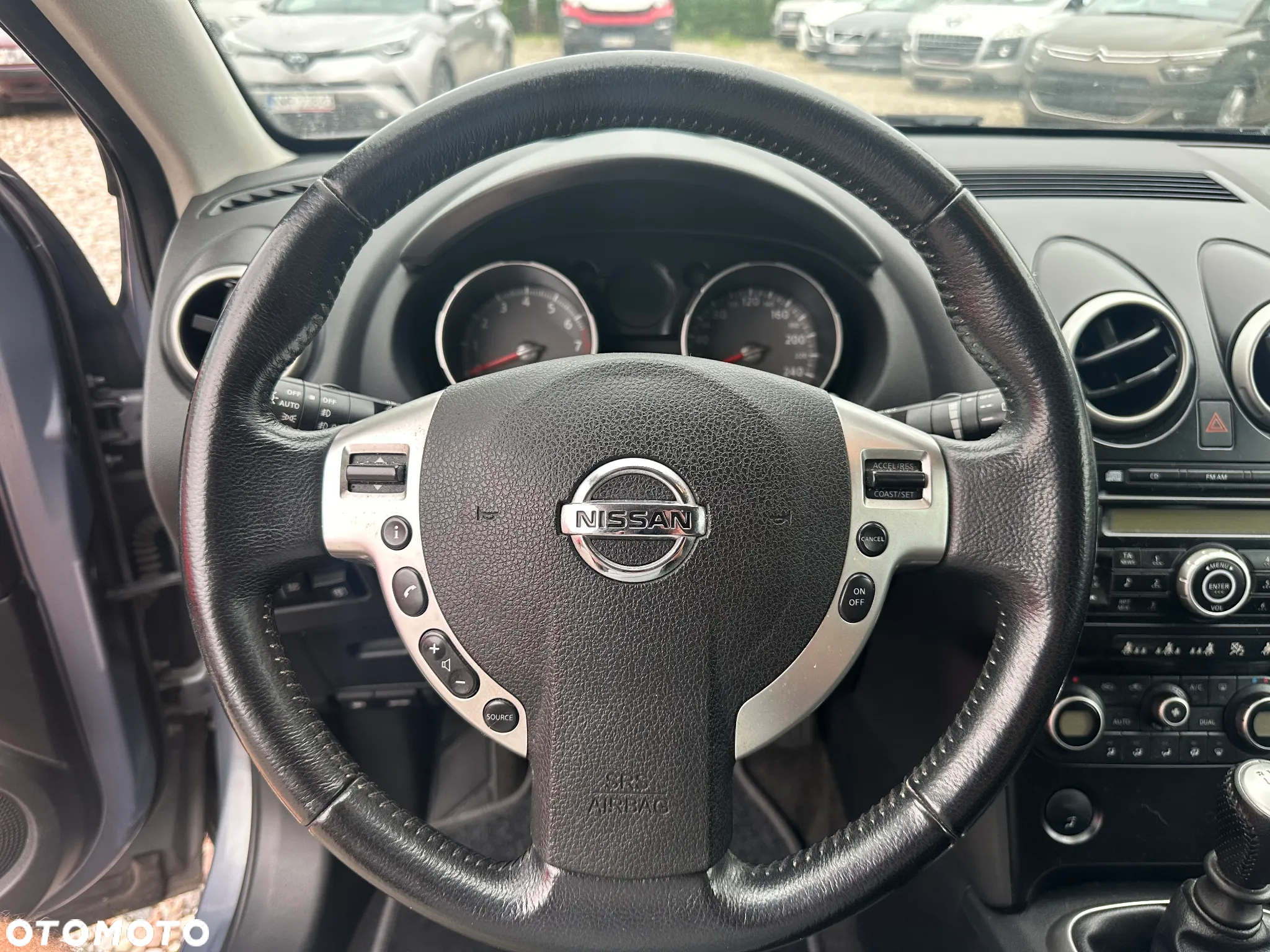 Nissan Qashqai - 12