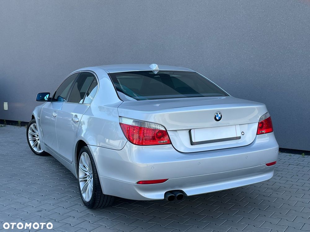 BMW Seria 5 525i - 9