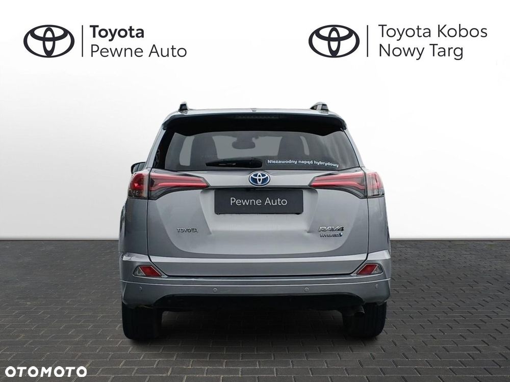 Toyota RAV4 - 6