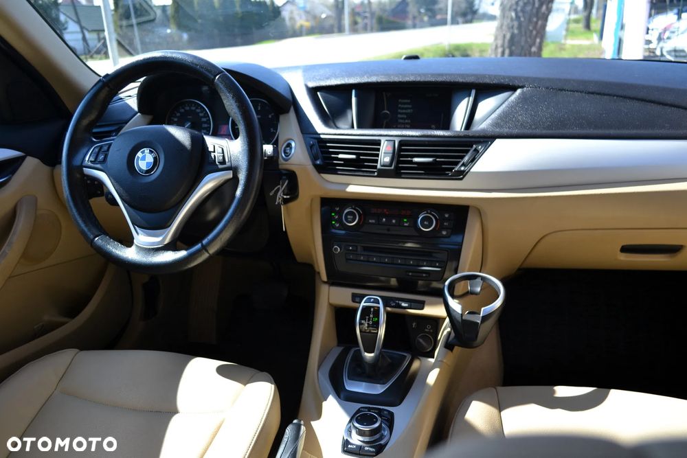 BMW X1 xDrive18d Sport Line - 7