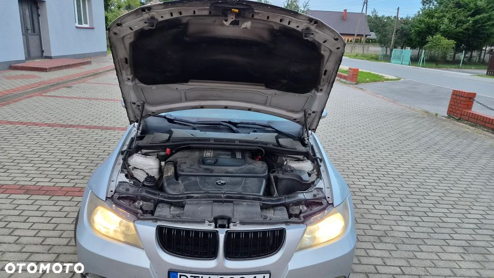 BMW Seria 3 318d - 6