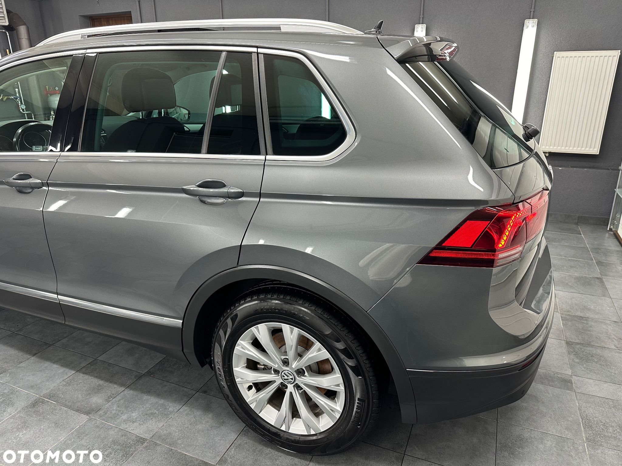 Volkswagen Tiguan - 10
