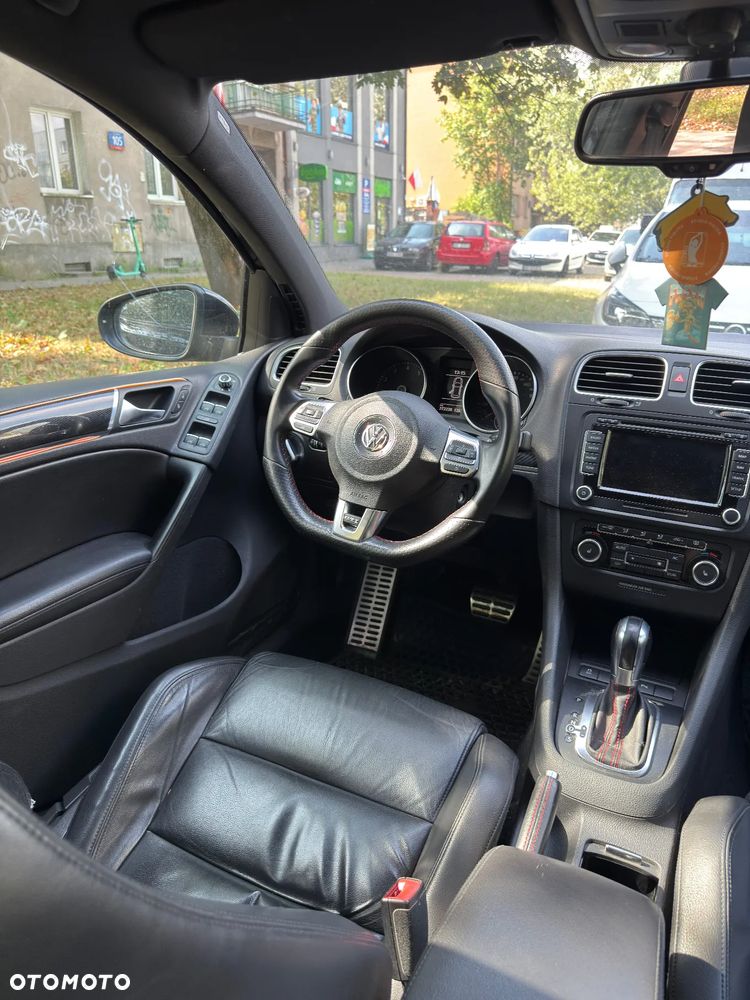 Volkswagen Golf - 14