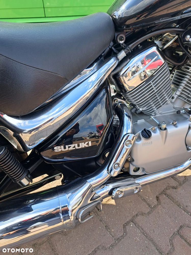 Suzuki Intruder - 30