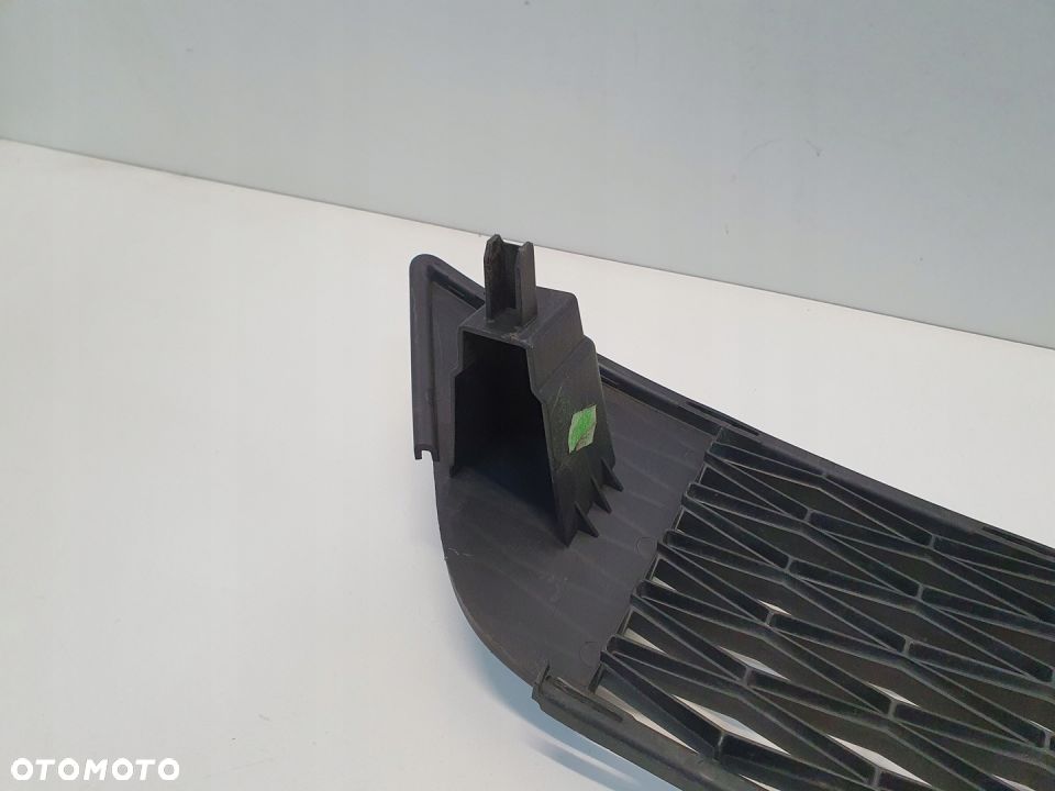 KRATKA ZDERZAKA ŚRODKOWA SEAT TOLEDO IV ORYGINAŁ - 5