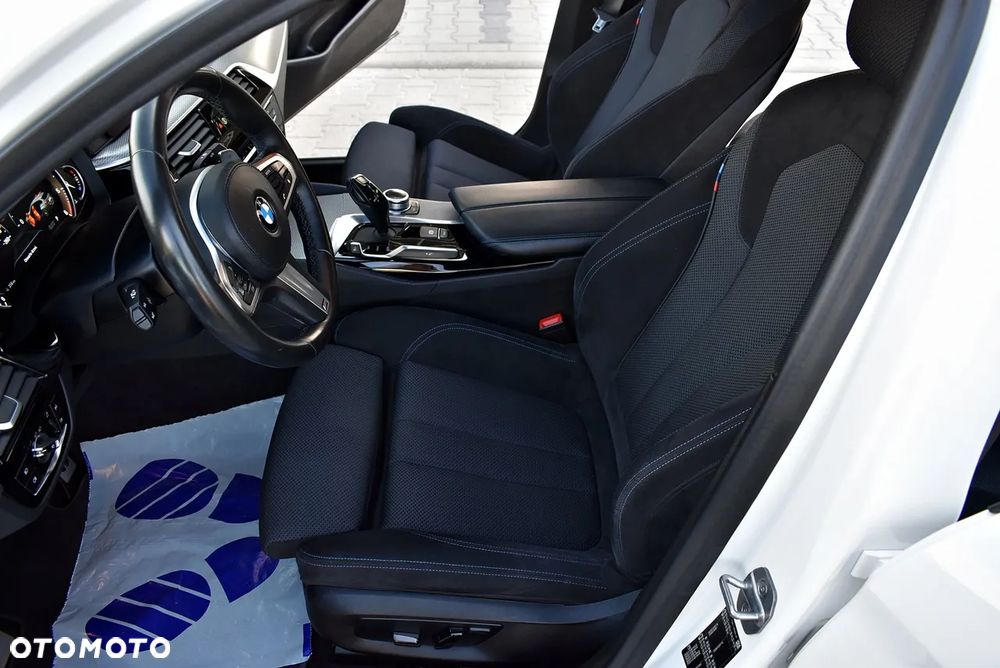 BMW Seria 5 520d M Sport Edition - 31