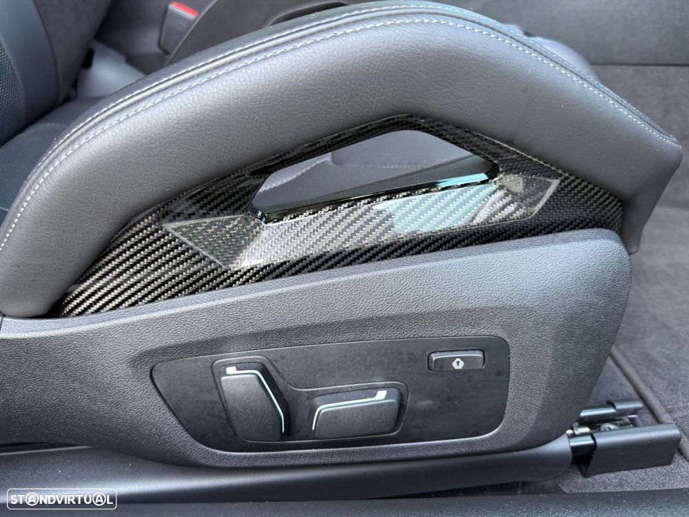 BMW M4 Competition M xDrive - 41