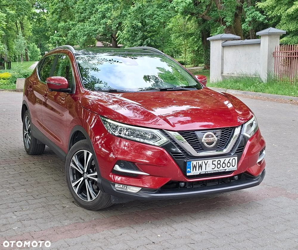 Nissan Qashqai 1.6 DIG-T N-Connecta - 1