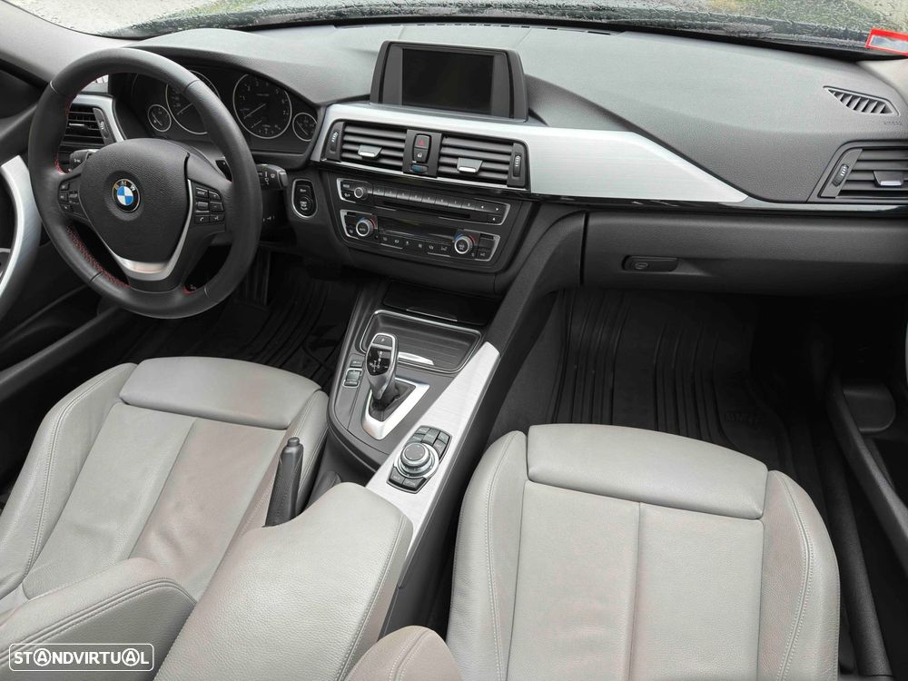 BMW 328 i Auto Line Sport - 32
