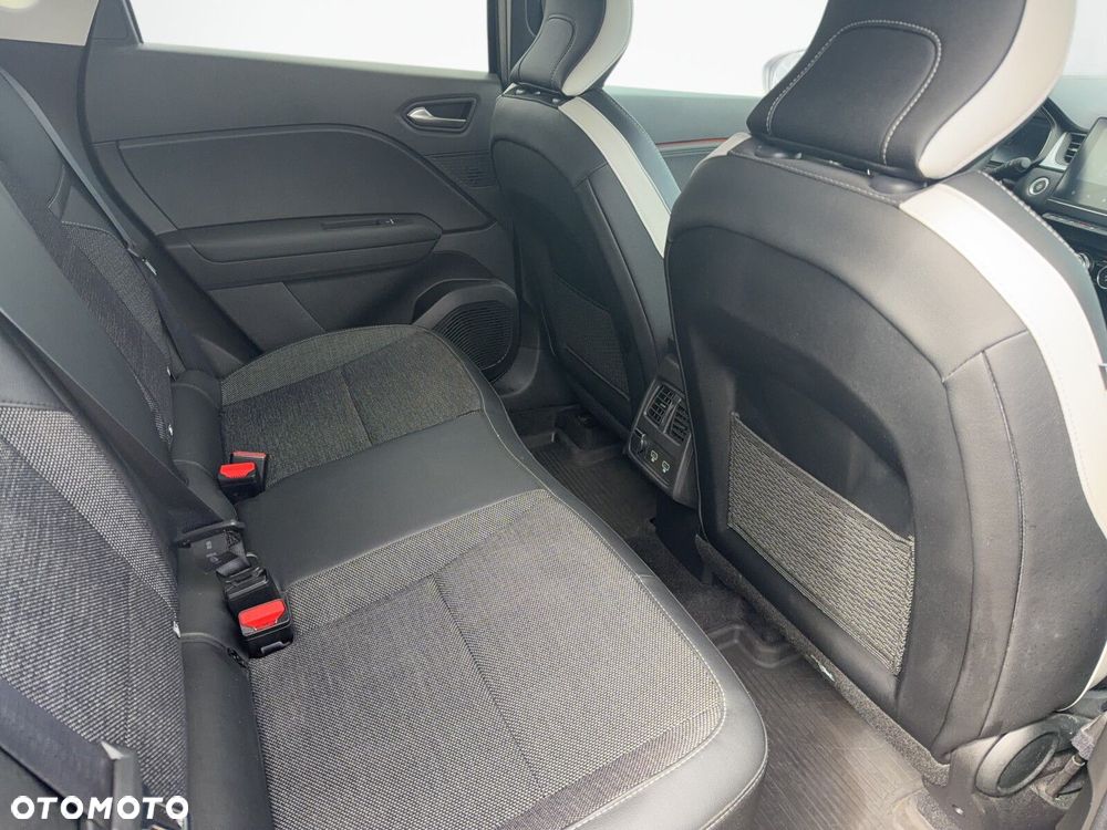 Renault Captur - 16