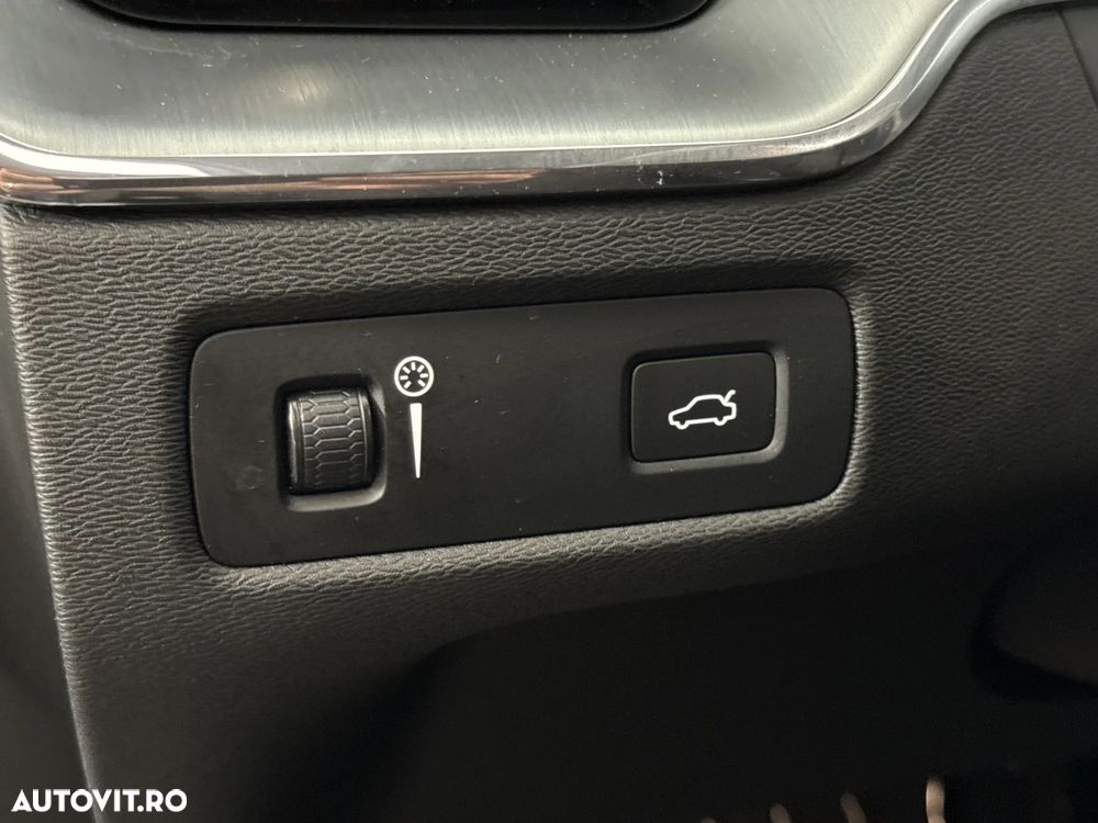 Volvo XC 60 - 16