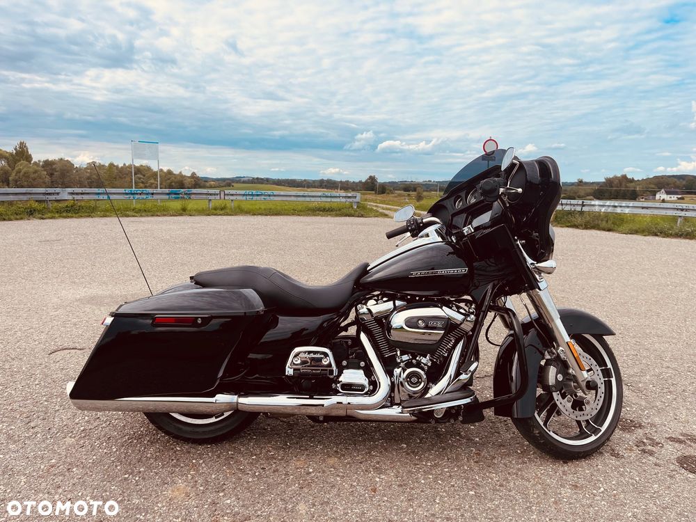 Harley-Davidson Touring Street Glide - 20