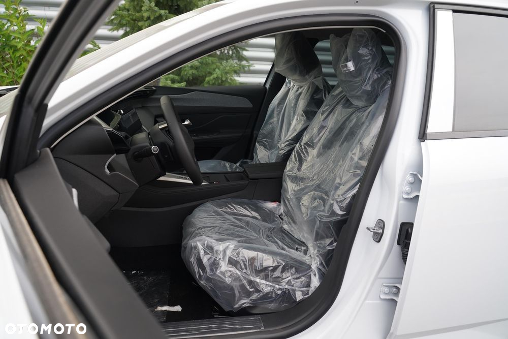 Peugeot 308 1.5 BlueHDi Allure S&S EAT8 - 11