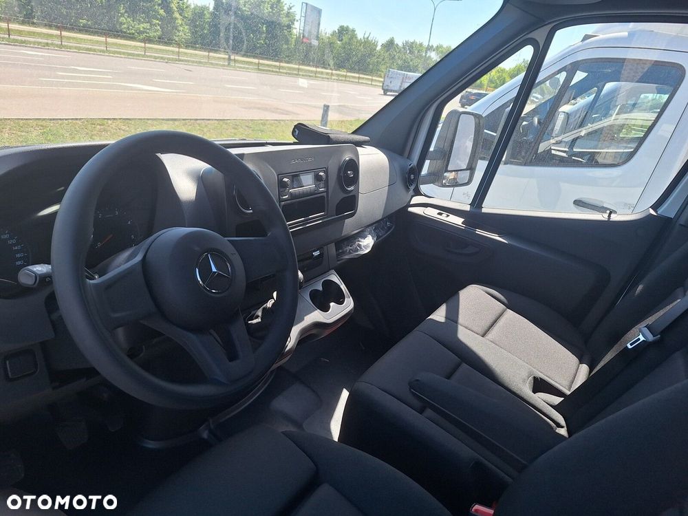 Mercedes-Benz Sprinter Sprinter - 4