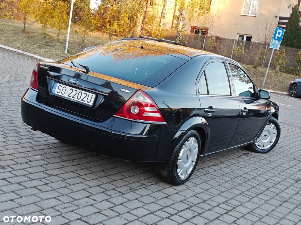 Ford Mondeo 2.2 TDCi Ghia - 3