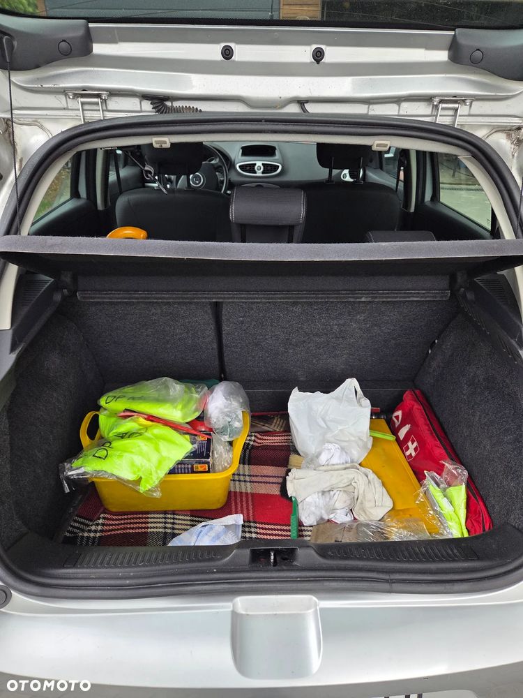 Renault Clio 1.2 16V Life - 8