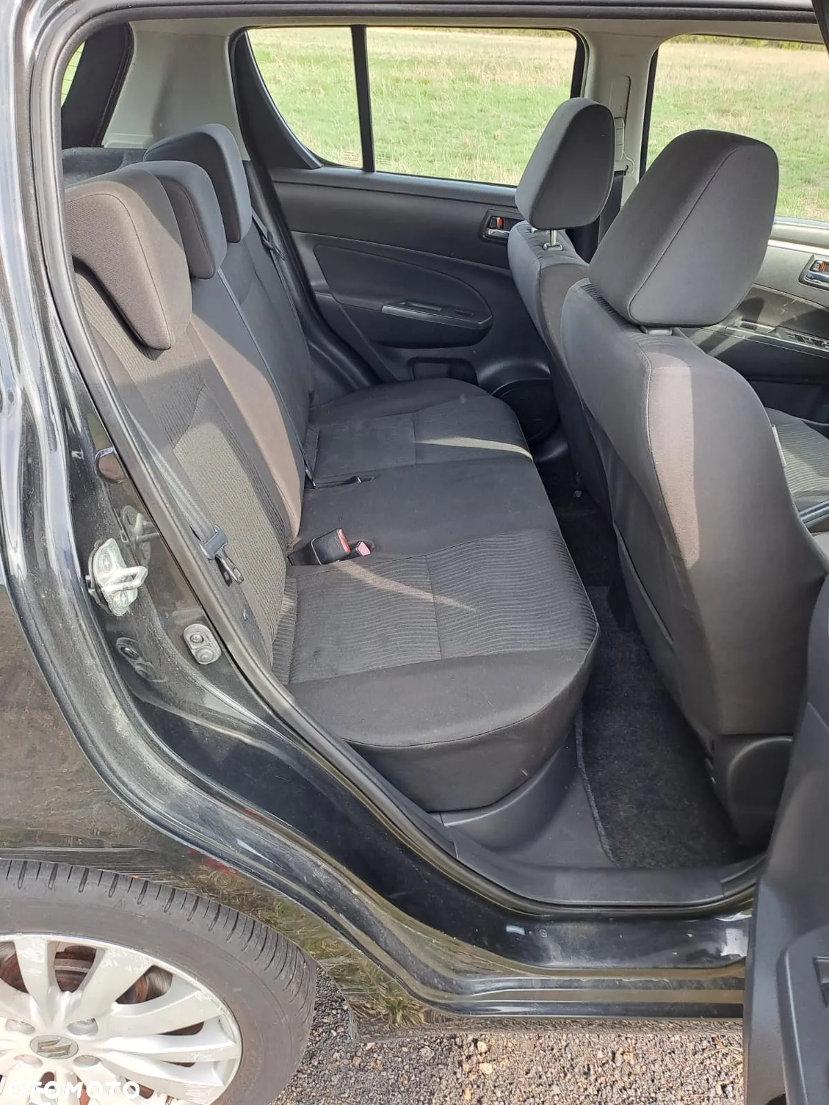Suzuki Swift 1.3 DDiS Comfort - 10