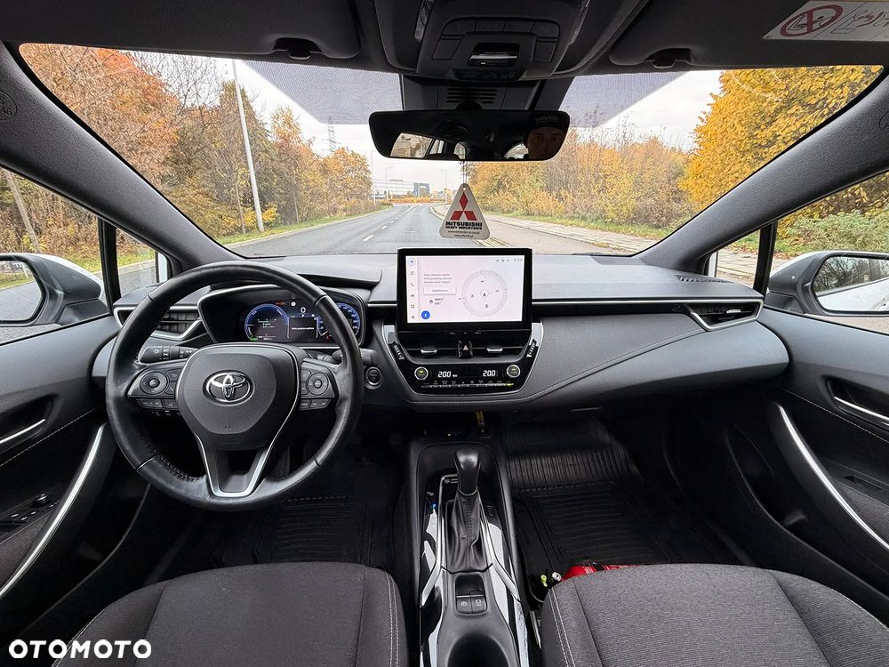 Toyota Corolla 1.8 Hybrid Executive - 6