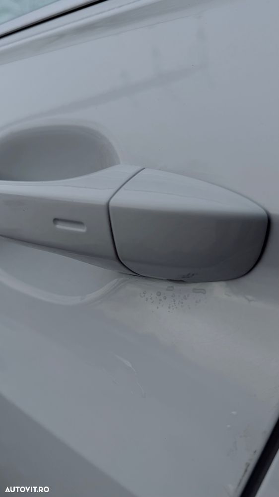 Volkswagen Tiguan - 10