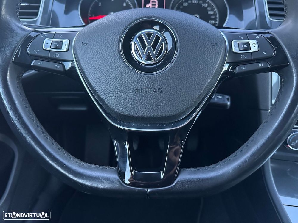 VW Golf 1.6 TDI Confortline - 11
