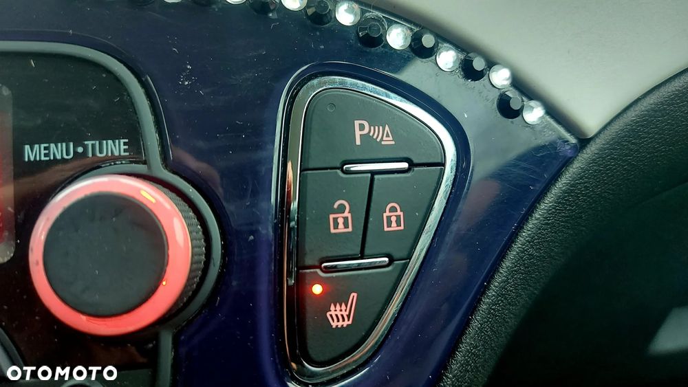 Opel Adam ver-1-4-black-link - 23